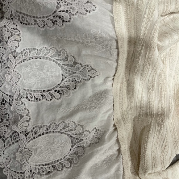 3/4 sleeve lace Anthropologie shirt ✨ - Picture 4 of 4